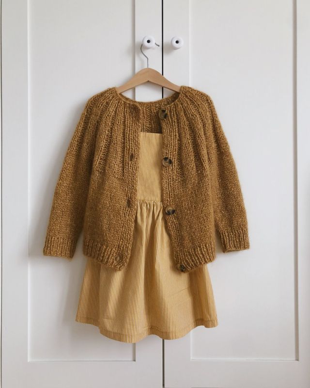 Sunday cardigan junior oppskrift